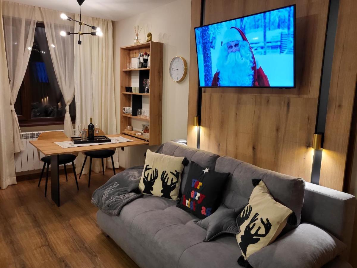 Pinewood Ang Luxurious Apartment A32 โบโรเวทส์ ภายนอก รูปภาพ